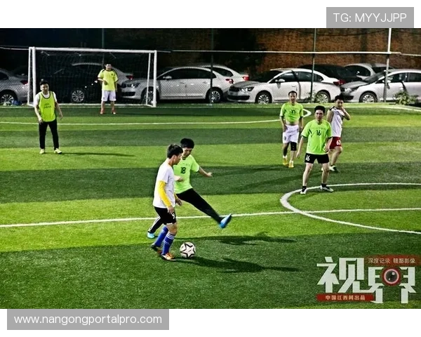 湘超联赛激情开战草根球队逆袭点燃全城足球热潮